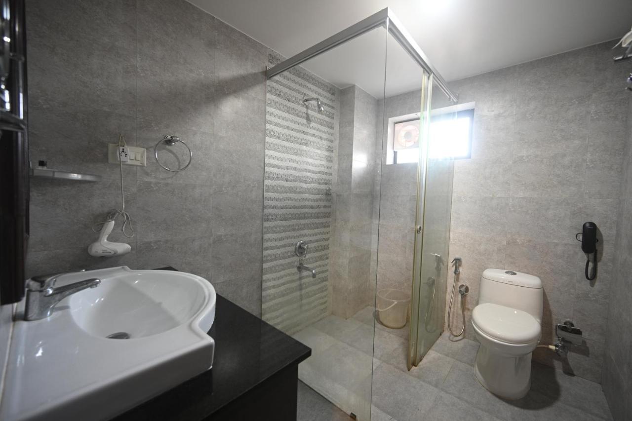 Hotel Bhagavath Gardens Chengannur Экстерьер фото