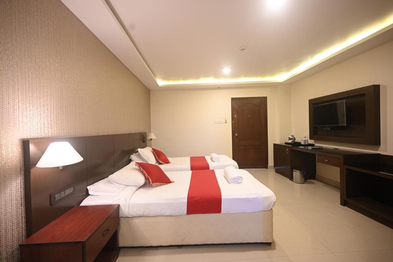 Hotel Bhagavath Gardens Chengannur Экстерьер фото
