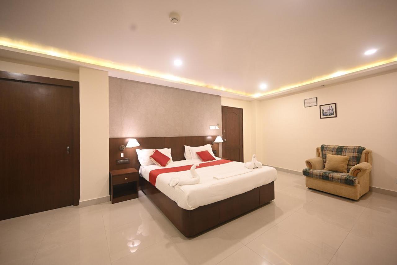 Hotel Bhagavath Gardens Chengannur Экстерьер фото