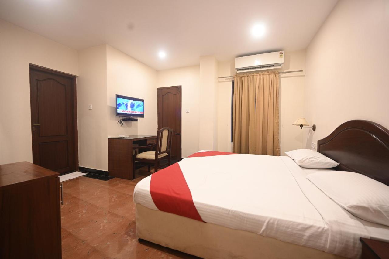 Hotel Bhagavath Gardens Chengannur Экстерьер фото