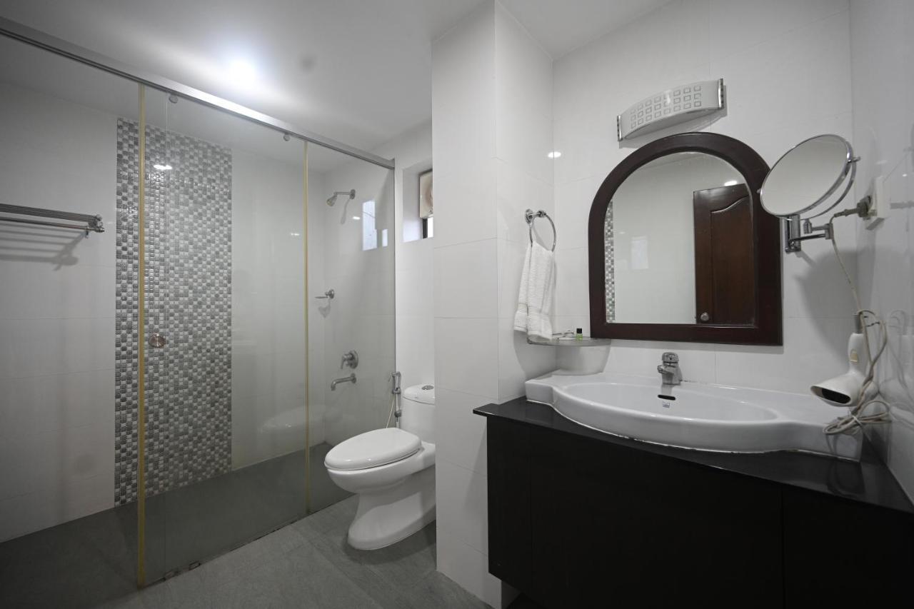 Hotel Bhagavath Gardens Chengannur Экстерьер фото
