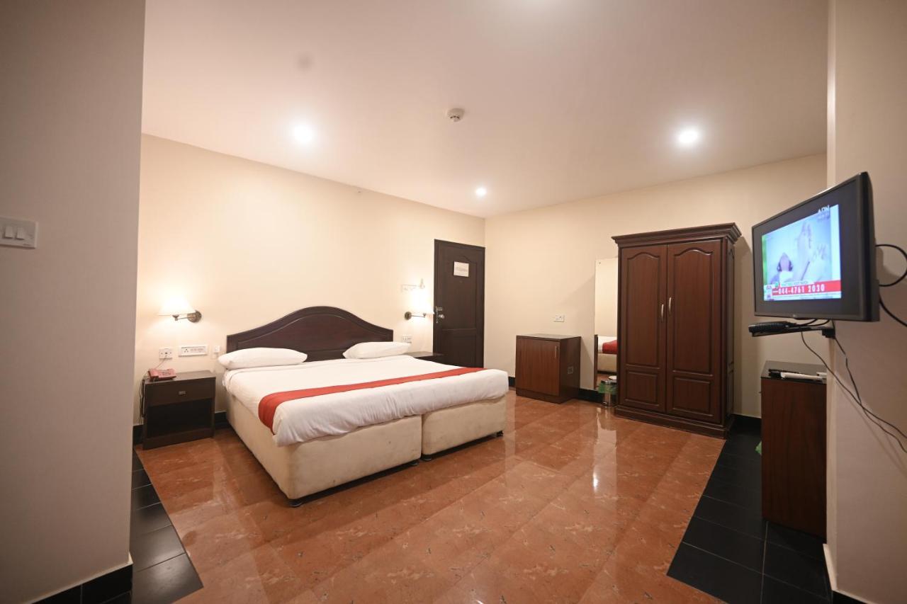 Hotel Bhagavath Gardens Chengannur Экстерьер фото